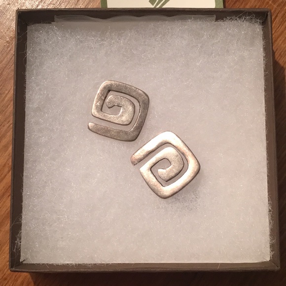 Silpada Jewelry - SALE 🌼🌼🌼SILPADA SILVER EARRINGS!!!! 💕
